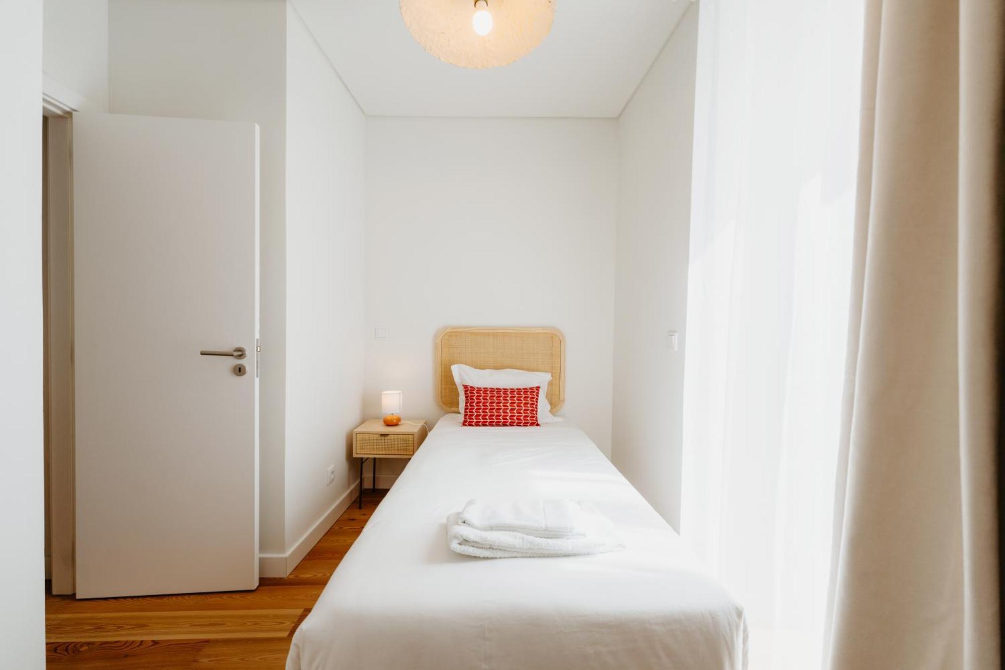 Orange House - Elegant Two-bedroom 1e Apartment Lissabon